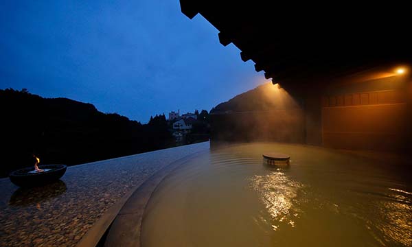 Panoramic outdoor hot spring “Kunpuu no yu”